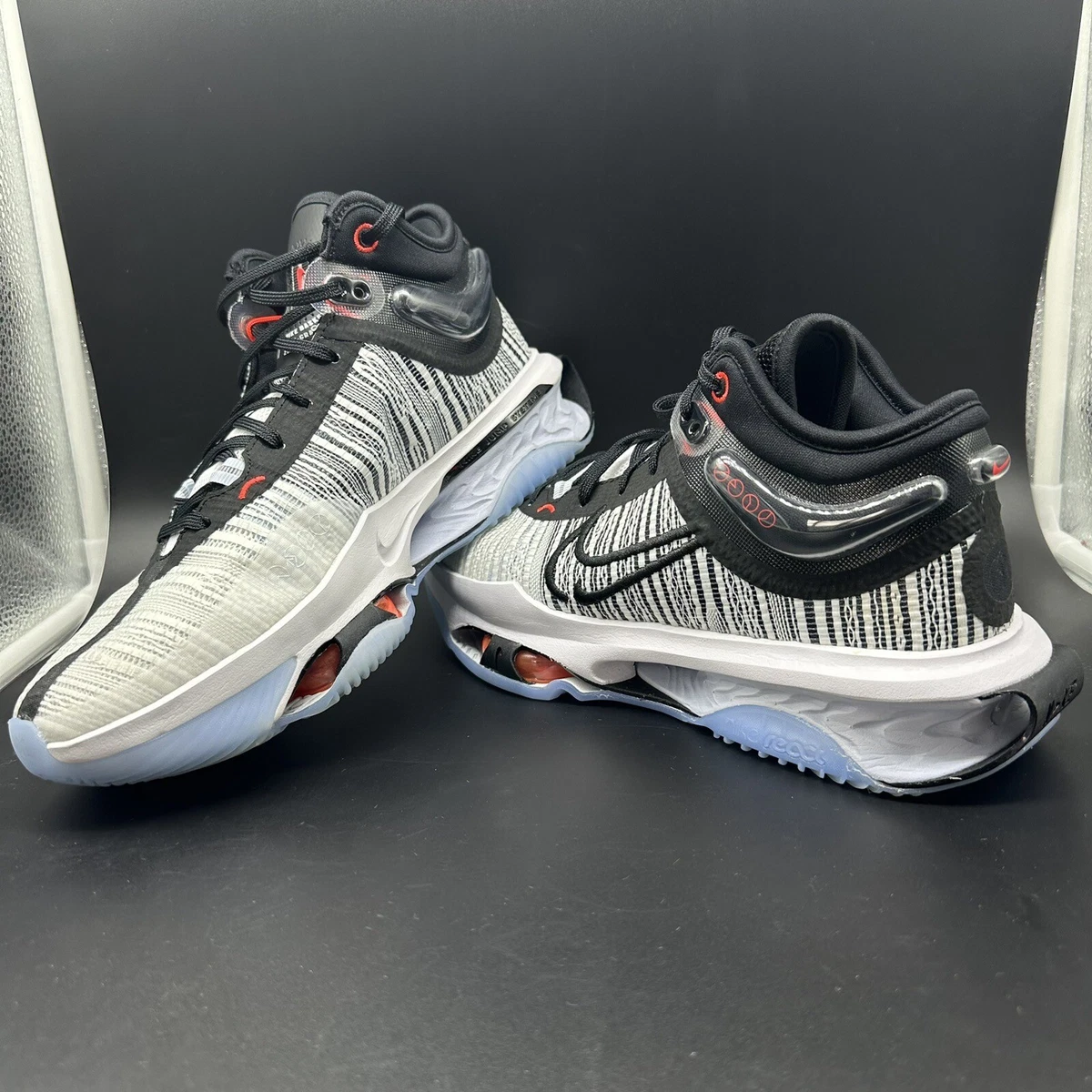 Preços baixos em Nike Air Zoom GT Jump 2 White Black | eBay