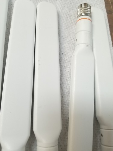 X13 Cisco Compatible 2.4-GHz / 5-GHz dual-band (RP-TNC) AIR-ANT2524DW-R= (WHITE) - Picture 2 of 12