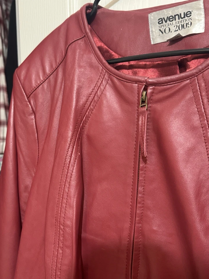 Chaqueta de Cuero Avenue Roja Mujer Edición Especial Nº Talla 22/24 2009 Foto 2 de 4