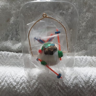 HALLMARK KEEPSAKE CHRISTMAS ORNAMENT VTG 1992 edition  hard to find