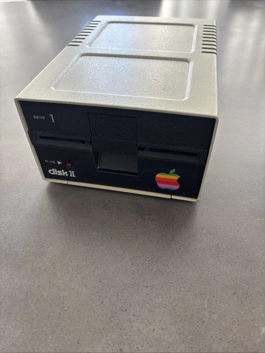 AppleⅡ plus diskⅡ 2台 モノクロディスプレイモニタ Disk II - Wikipedia