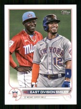 2022 Topps #98 NL East Division Smiles TW6225