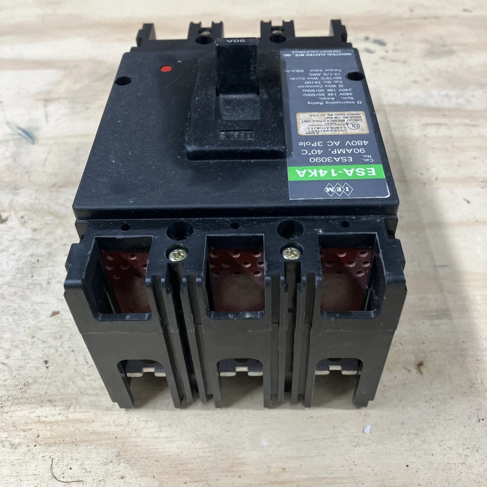 Interruptor de circuito IEM ESA 3090 Foto 3 de 4