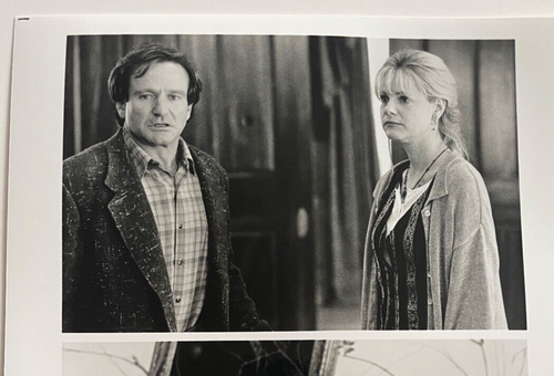 Jumanji 1995 Vintage Movie Photo Robin Williams Bonnie Hunt Fantasy Kids Film - Picture 3 of 4
