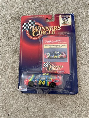 Vintage 1998 Winners Circle #24 Jeff Gordon DuPont Chevrolet Lumina 1:64 NIP