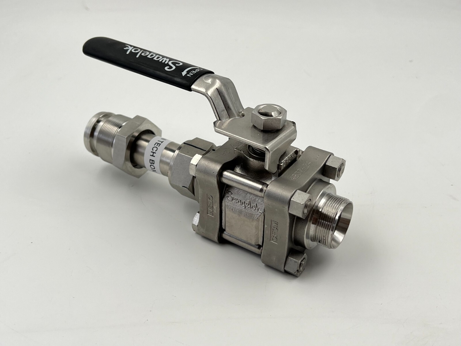 Swagelok SS-65TS16-JL-NL-SC11 Socket Weld Ball Valve
