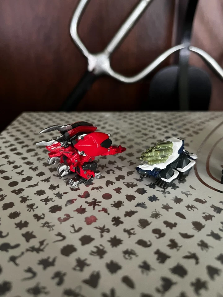 Zoids Battle Champions 1" Mini Figuras Hasbro 2001 Lote de 6 Variedad Juguete De Colección Foto 2 de 4