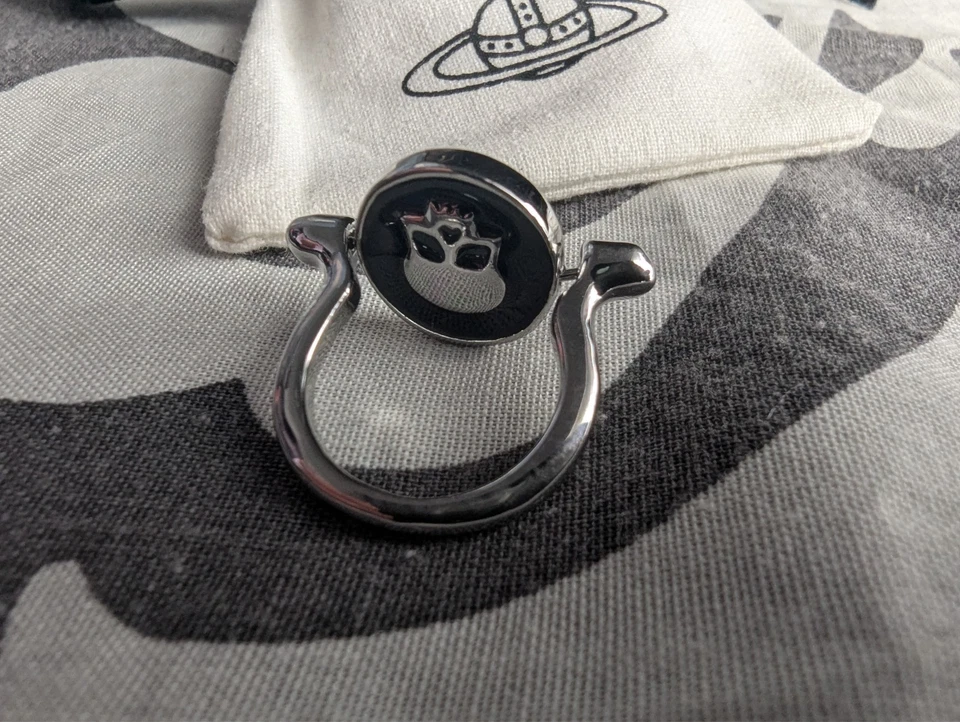 Vivienne Westwood Silver & Black Enamel Flippable Skull or Orb Ring UK Size M1/2 - Image 4 of 4