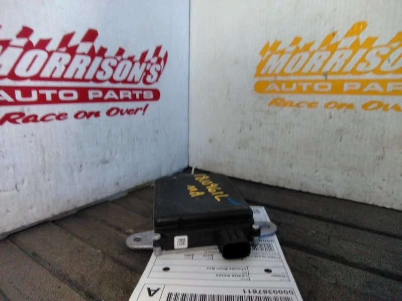 Unidade de radar traseira para câmera/projetor alerta de ponto cego compatível com 13-15 LEXUS RX350 996387 - Imagem 2 de 4