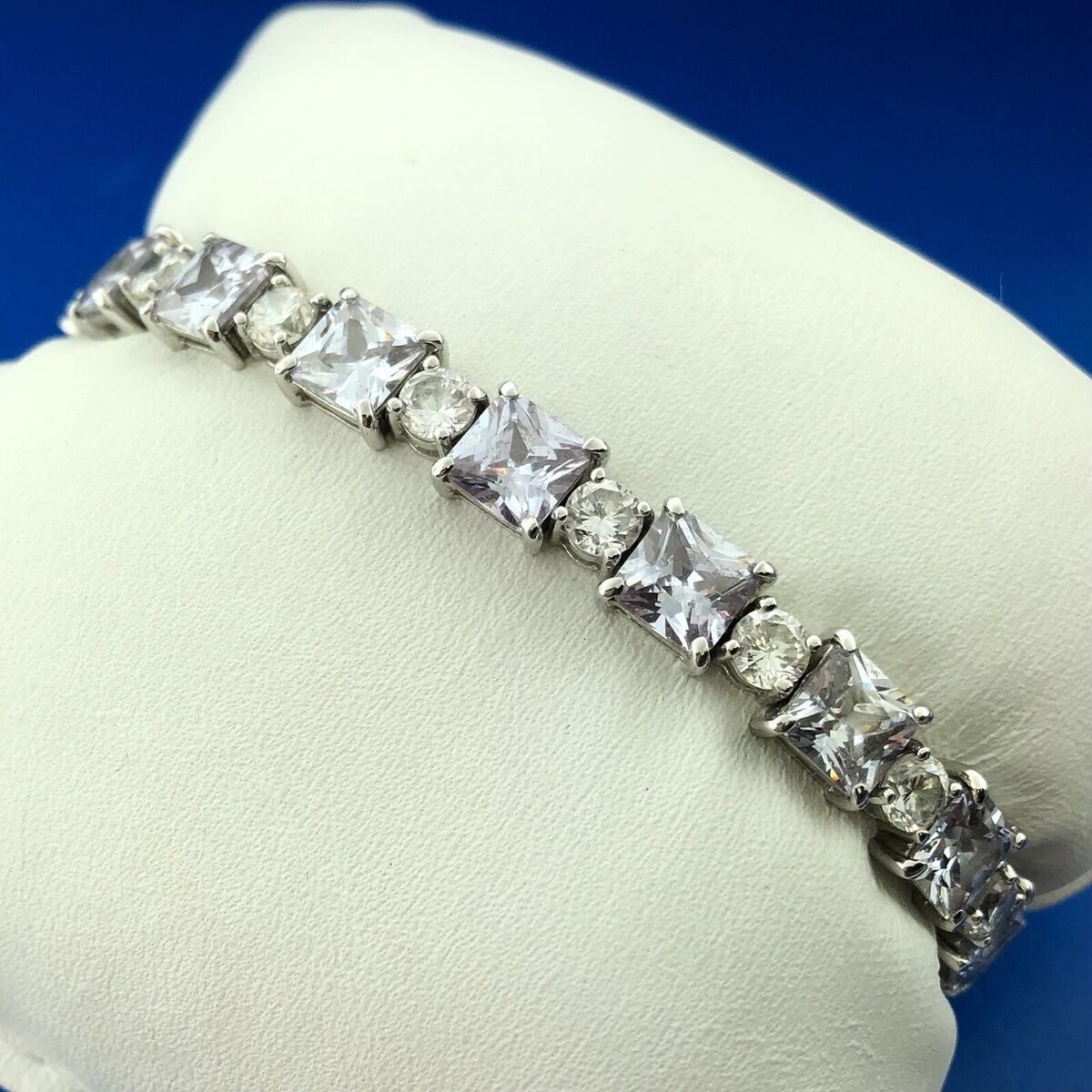 Sparkling FAS 925 Sterling Silver Amethyst Princess Rnd Sparkling FAS 925 Sterling Silver Amethyst Princess Rnd