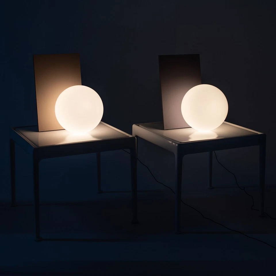 Abajur de mesa 2021 Extra T por Michael Anastassiades para fios em bronze e vidro - Imagem 2 de 4