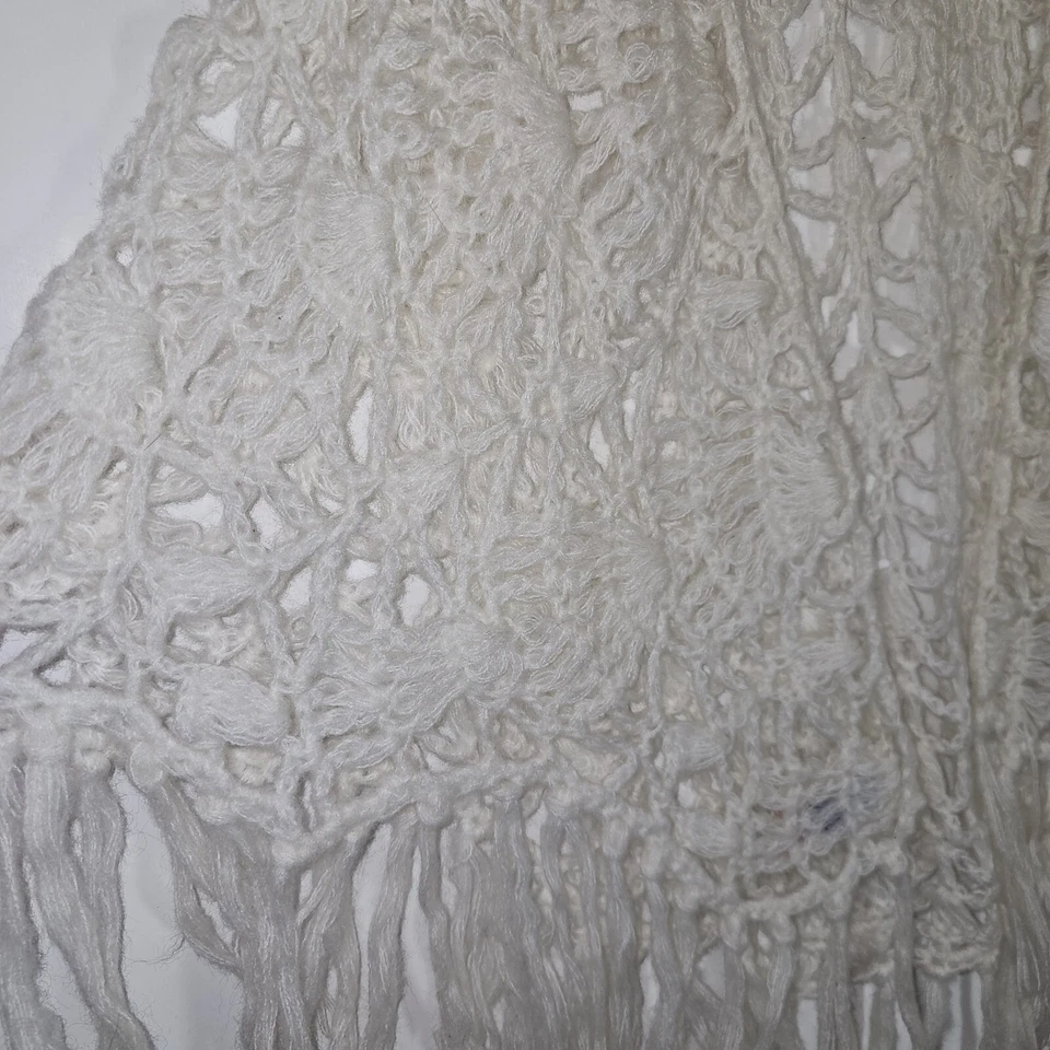 De colección English Village Shaw Crema Mujer Talla Única Crochet Encaje Flecos Arte Envolvente Foto 4 de 4