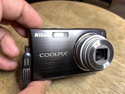 Nikon COOLPIX S550 10.0MP 5x Digital Camera Black Tested Working