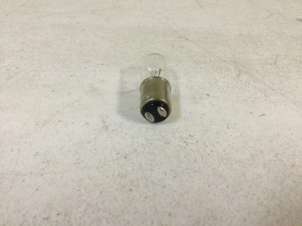 NOVO, (LOTE 4), LÂMPADA DE FAROL ROTATIVO PIPER, 24V-7W, FRETE GRÁTIS - Imagem 4 de 4