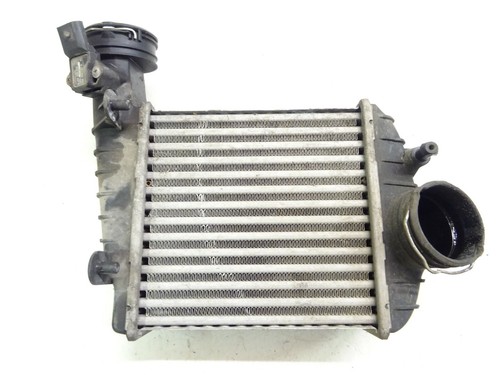 VW Passat 3BG 2.5l BAU TDI LLK Ladeluftkühler Kühler Motor links 3B0145805J
