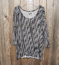 Kenar 1X Tunic Top Black White 3/4 Sleeve Knit Stretch Women's Plus Pullover