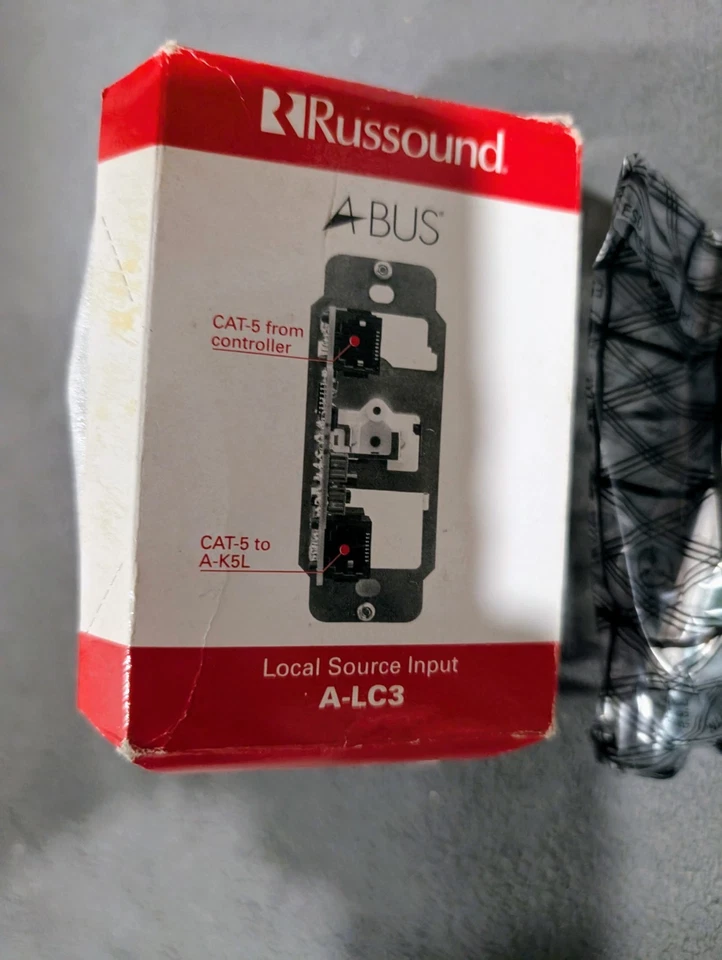 Módulo de entrada de fuente local Russound A-LC3 A-BUS - Usado Foto 3 de 4
