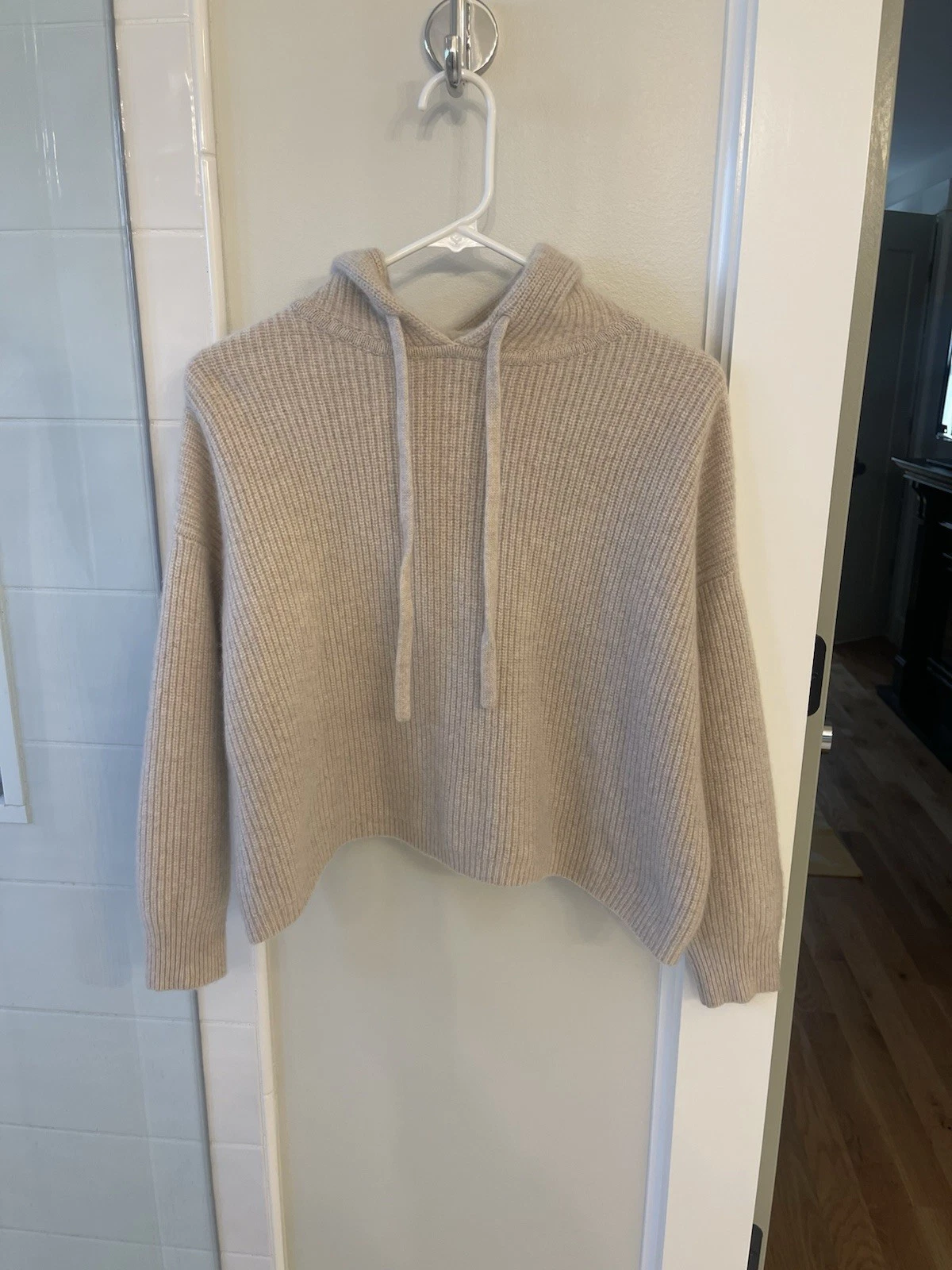 OFF WHITE Felpa con cappuccio da pescatore Jenni Kayne in cashmere a costine taglia media color crema