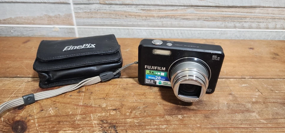 Fujifilm FinePix J110w Digital Camera 10MP, photo 1 of 5