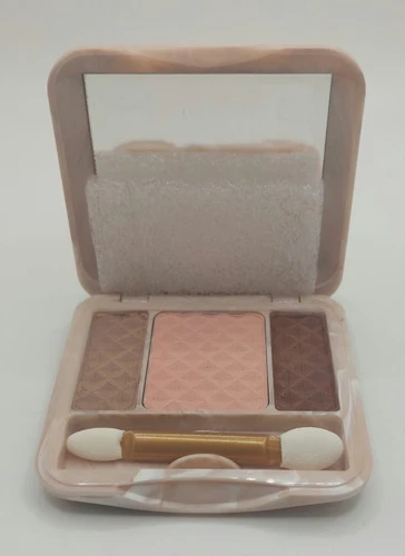 Beauticontrol Sensous Shadows #1236 NOS Ophthalmologist Tested Net Wt .30 oz/8.6