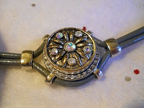 5 Ginger Snaps, gray leather Bracelet, iridescent Flower pink dark purple Charm - Picture 3 of 11
