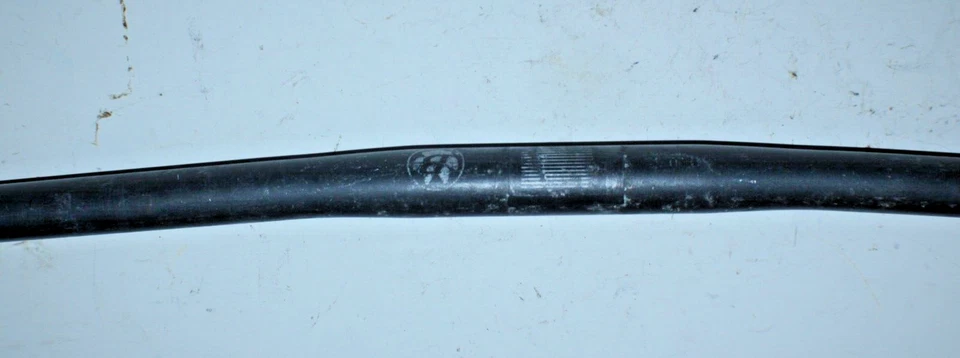 Manillar de barra plana Bontrager MTB 25,4/22,2 mm 585 mm negro Trail ¡Envío rápido a EE. UU.! Foto 4 de 4