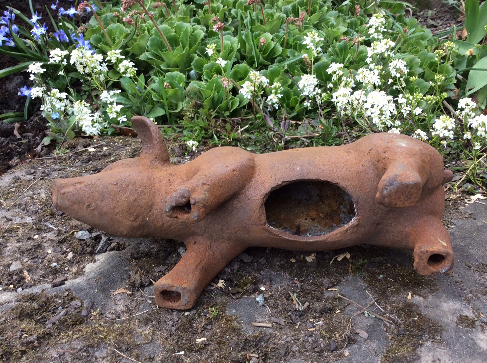 METAL LARGE RUSTY CAST IRON PIG / PIGLET STATUE GARDEN ORNAMENT 🐷🐖 eBay
