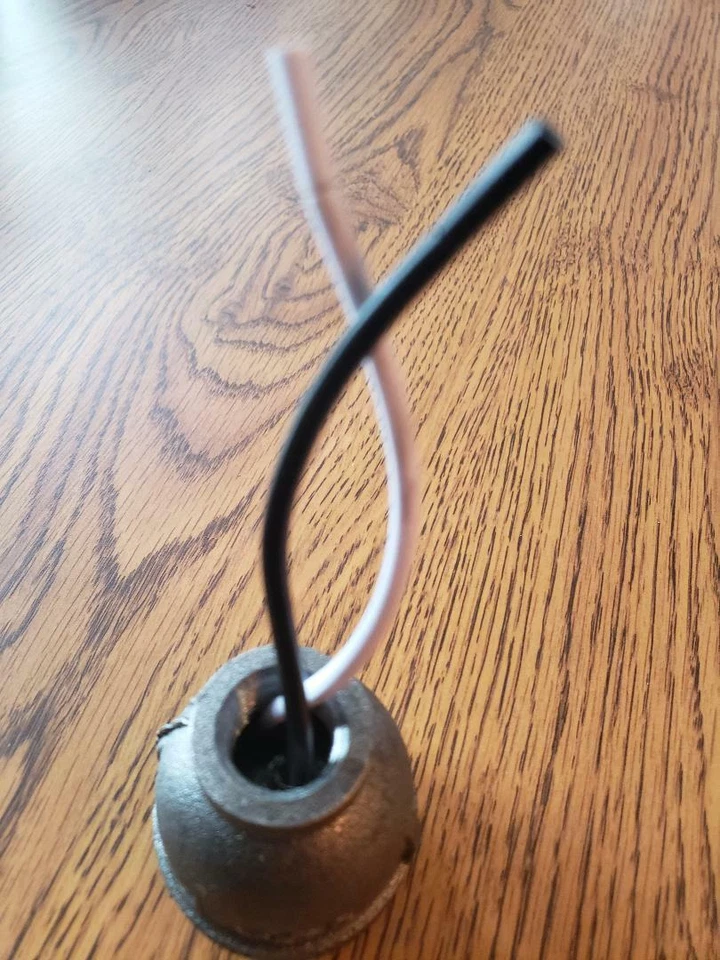 industrial iron pipe lamp light socket - Image 3 of 4