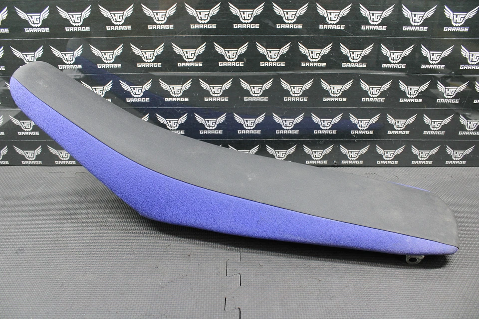 Yamaha YZ250F 2003 YZ450F ASIENTO FABRICANTE DE EQUIPOS ORIGINALES BANDEJA DE ESPUMA 5TA-24710-00-00 ¡Bueno! Foto 2 de 4