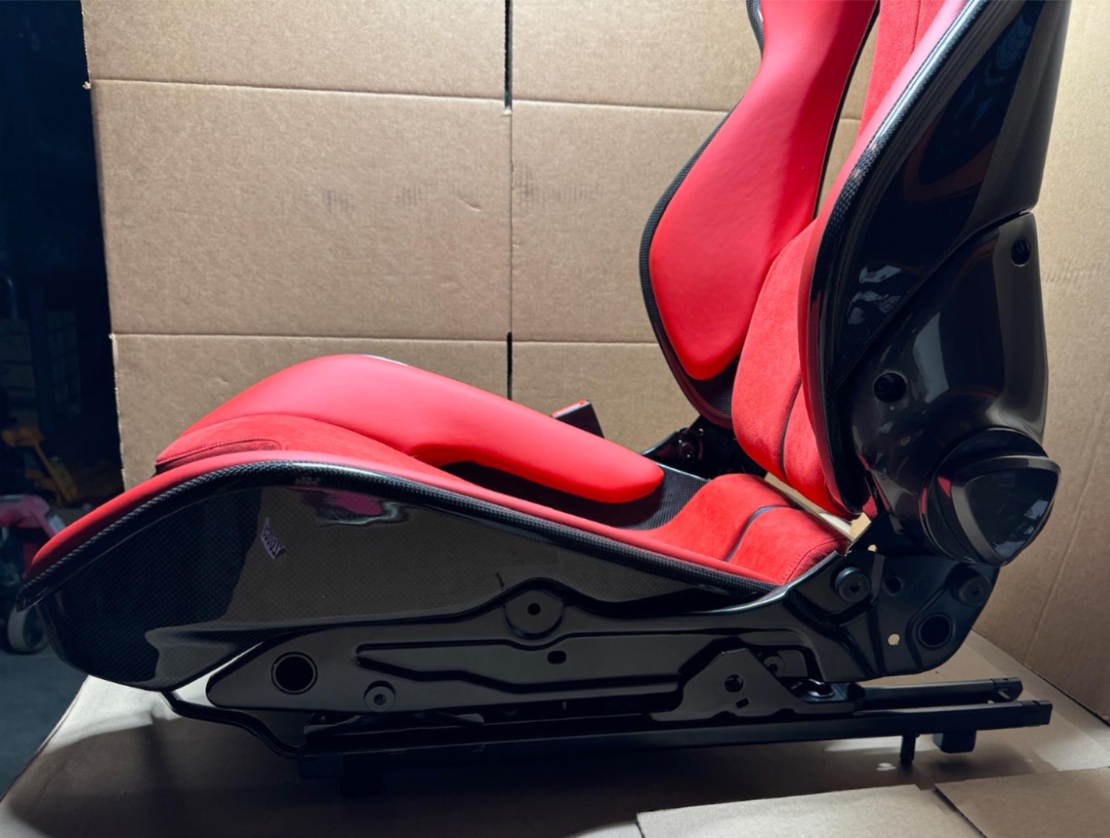 Ferrari SF90 Stradale Driver Seat Carbon Fiber w/ Red Leather / Alcantera