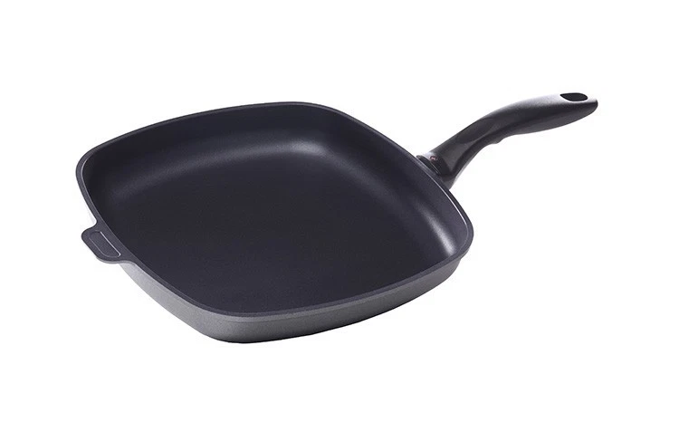 Square Fry Pan - 11"" x 11"" (2.5 QT) | HD Classic - Open Box