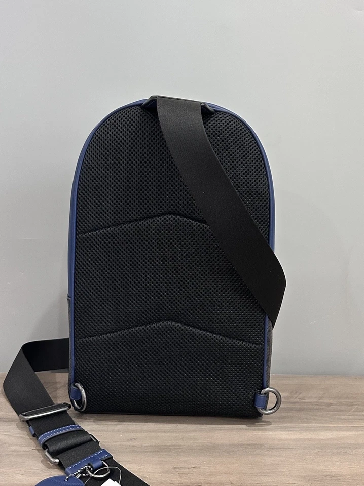 COACH CAX45 West Pack Colorblock Signature lona y cuero carbón/azul profundo Foto 3 de 4