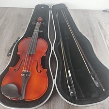 VTG Lidl model 220 sized 4/4 violin w/ case a...