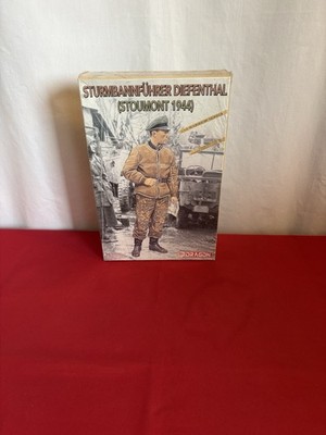 Dragon #1622  Sturmbannfuhrer Diefenthal (Stoumont 1944) Model KitUp