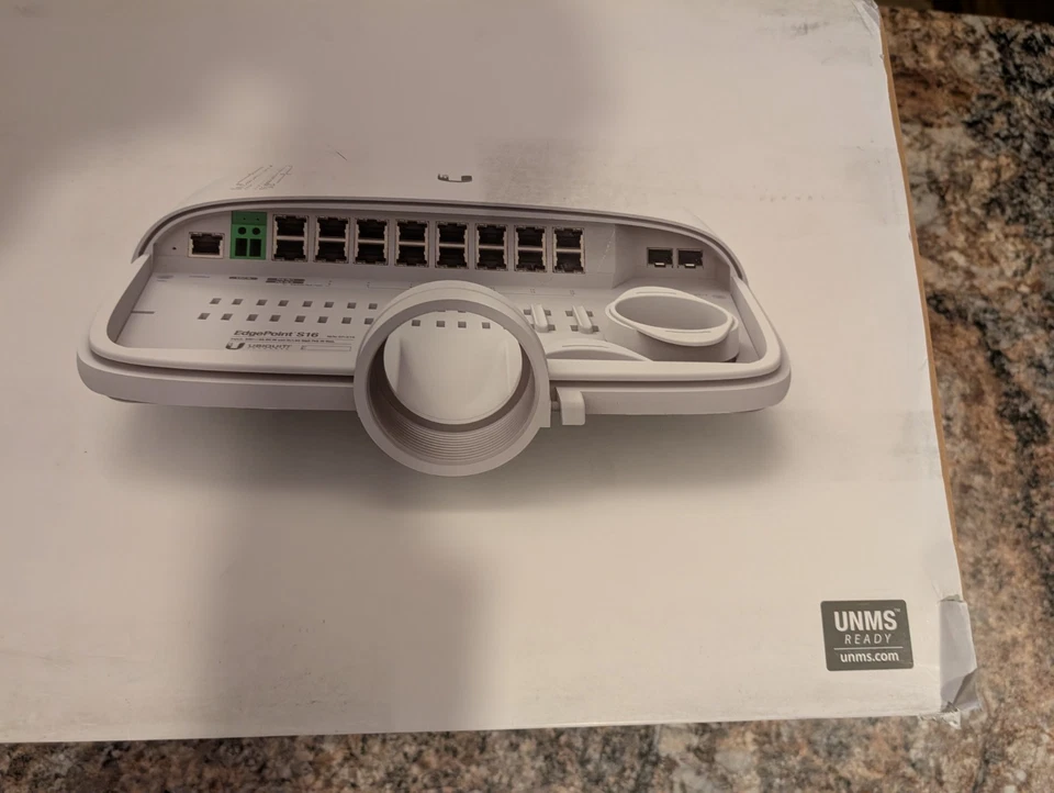 Ubiquiti EdgePoint S16 (EP-S16) EdgeMAX WISP Control Point Outdoor Switch - UNMS - Image 2 of 4
