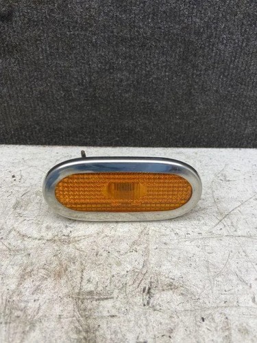 VW CRAFTER Furgon SY Kotflügelblinker vorne rechts A0038202956 1.97 31735937