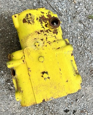 Oliver OC-4 OC-46 Crawler Transmission Case 3 cyl. Gas/Diesel +