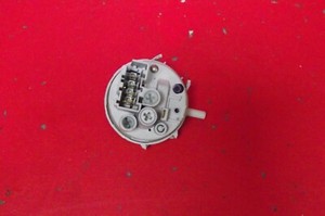 Waschmaschine HOTPOINT WMA58P DRUCKSCHALTER