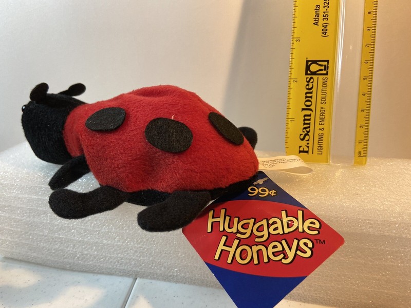 Huggable Honeys - Lady Bug Beanbag Plush - Tradewinds Int'l Ladybug is new w/tag