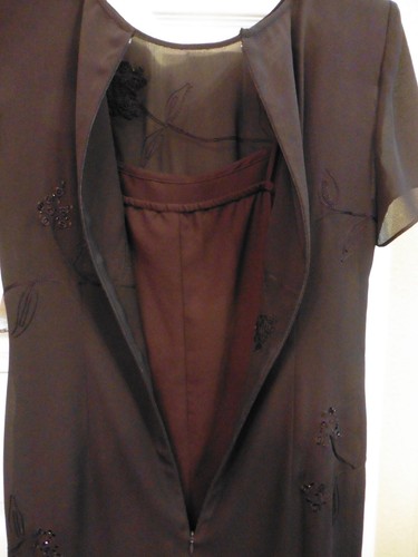 NWT Maggy London Short Sl Sheath Plum Colored Embroidered & Beaded Dress Size 8P - Picture 9 of 11