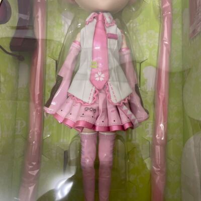 Pullip P-122 Miku Sakura Miku Hatsune Doll Vocaloid cherry blossom
