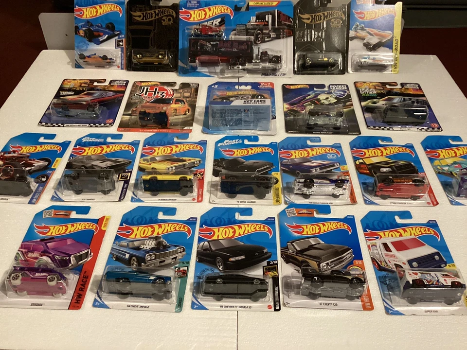 HOT WHEELS - x100 Mixed Lot ( Short & Long Card/First Editions/All Sealed/VGC ) - Image 3 of 4