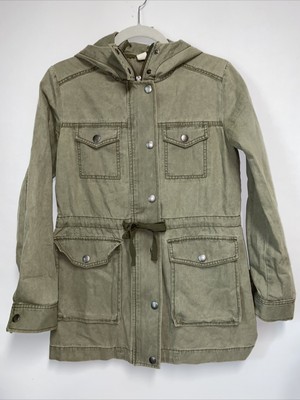 collarless military jacket