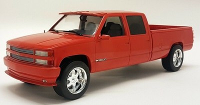 1997 Chevrolet Silverado 3500 Pickup Truck Red 1/18 Diecast