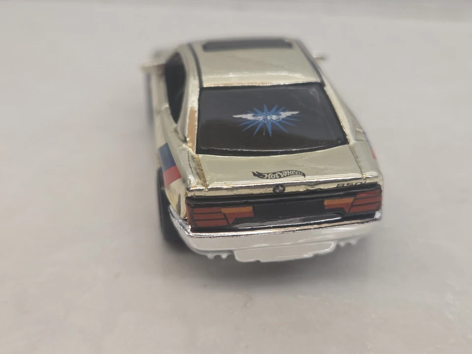 2001 HOT WHEELS RETIRING FINAL RUN MODEL CHROME BMW 850i Loose - Image 4 of 4