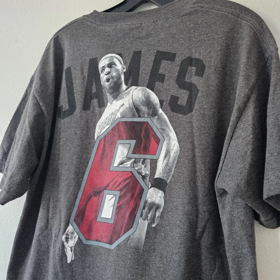 LeBron James Miami Heat #6 Graphic T-Shirt Men’s L Gray NBA Basketball Retro Tee - Image 4 of 4