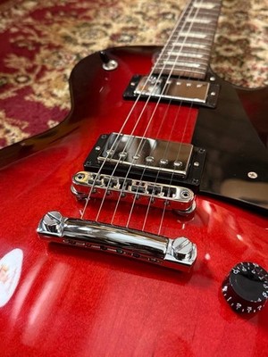 Gibson Les Paul Studio (2017), in excellent condition, with hard