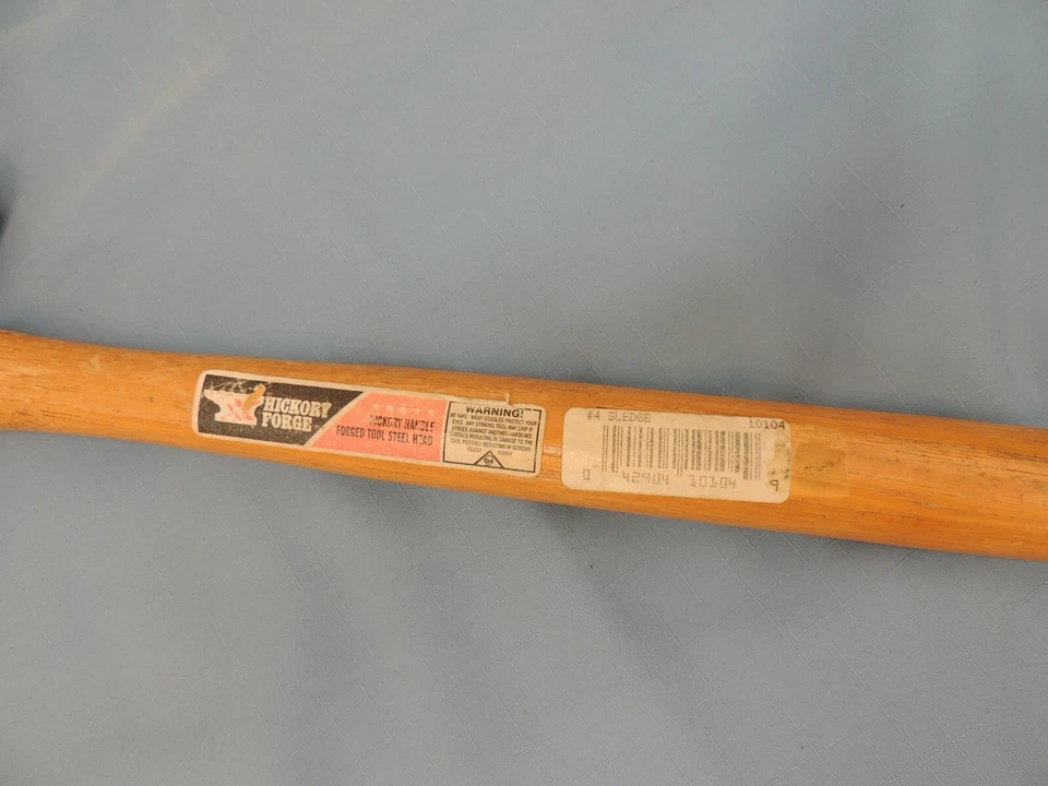 HICKORY FORGE 4 LB. SLEDGE HAMMER Foto 3 de 4