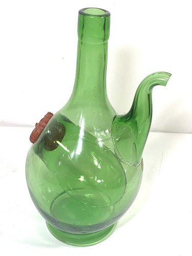 Vintage Vetri Di Empoli Italian Green Glass Wine 12" Carafe With Ice Chamber - Picture 10 of 11