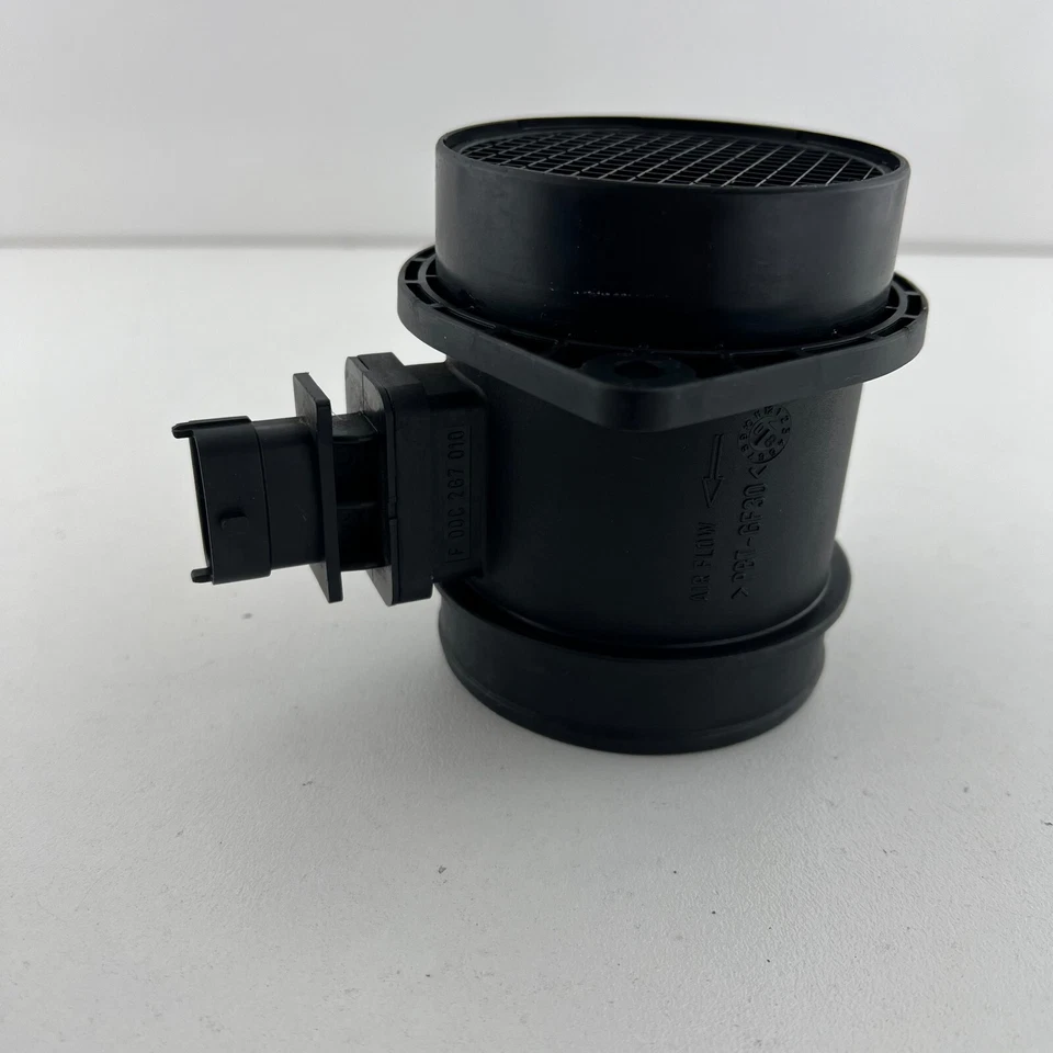 Volvo XC70 BZ MAF Air Flow Meter 2.4L Diesel 12/2007-06/2016 30677999 Foto 3 de 4